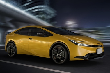 特別仕様車 G プラグインハイブリッド車 “Night Shade”（ベース車両はG プラグインハイブリッド車）