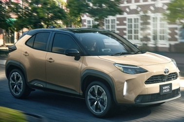 【モデル入り素材】Z（ハイブリッド・2WD）